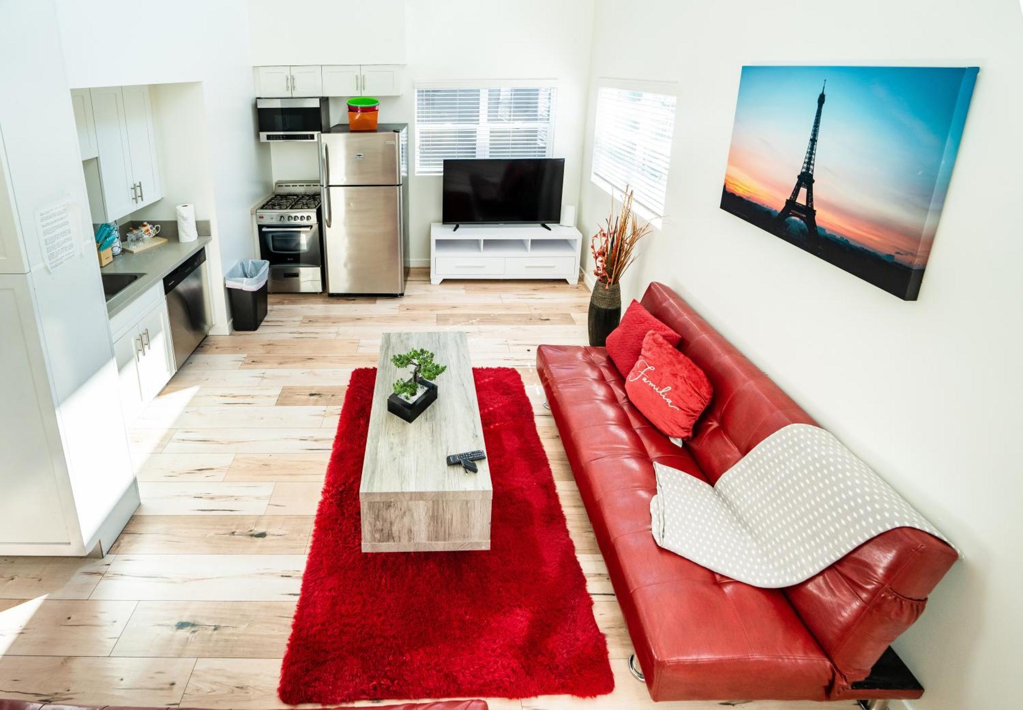Modern Three Bedroom Loft With 3 Levels Sleep 10 Ppl In Hollywood Apartment *