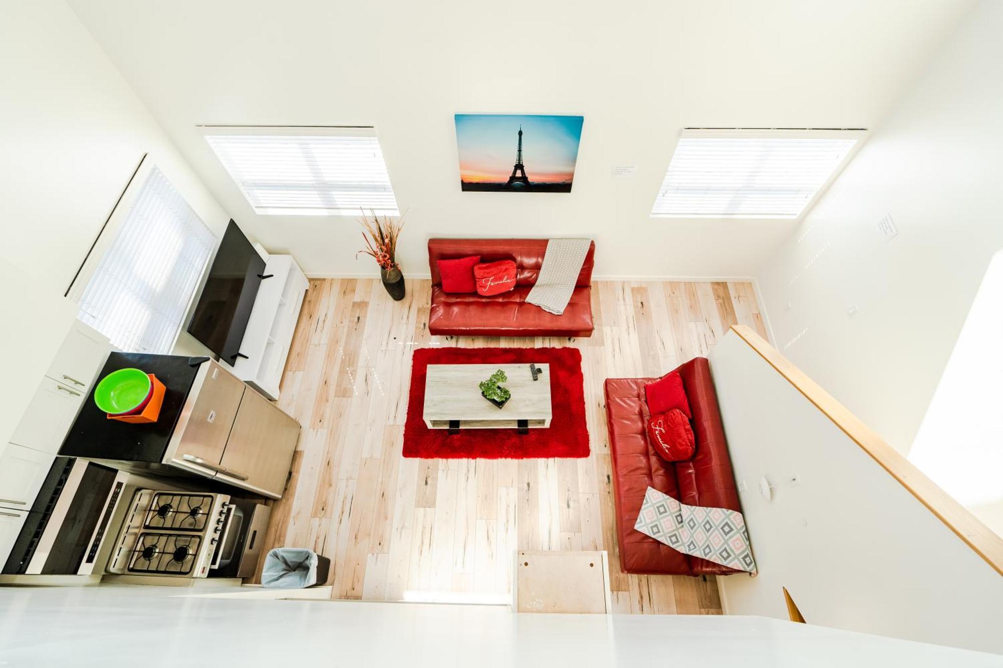 Modern Three Bedroom Loft With 3 Levels Sleep 10 Ppl In Hollywood Apartment *